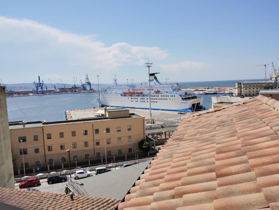 La Finestra Sul Porto Apartment Ancona Exterior photo