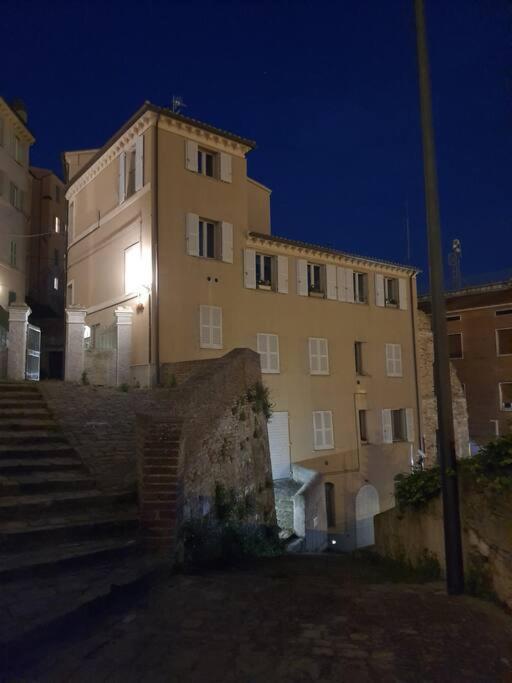 La Finestra Sul Porto Apartment Ancona Exterior photo